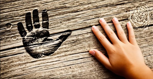 Immortalisez vos souvenirs en famille avec l'empreinte main