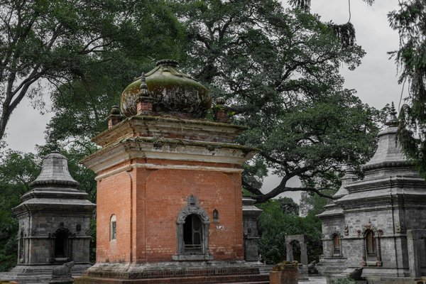 Périmètre de protection des monuments historiques et achat de terrain